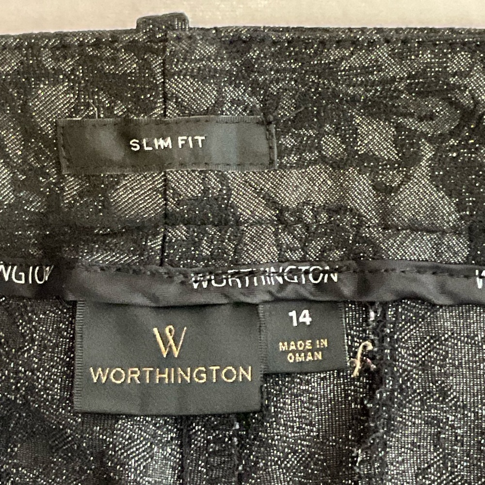 Women’s Black Patterned Pants - image 4